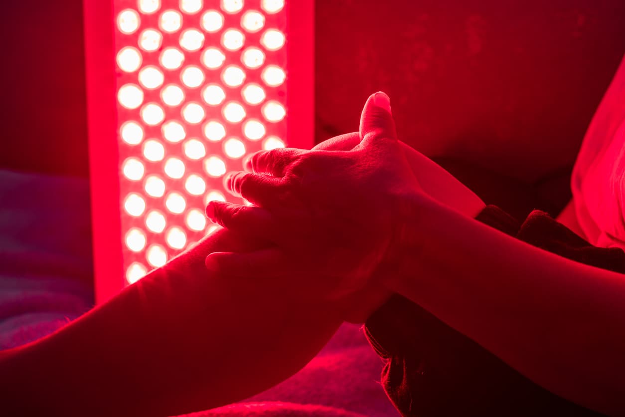 Sauna infrarouge après l’exercice : booster de récupération neuromusculaire ou simple confort ?
