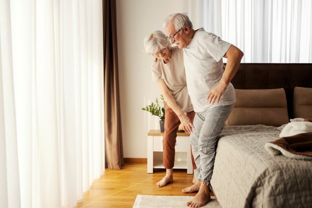 A new approach to hip surgery in the elderly