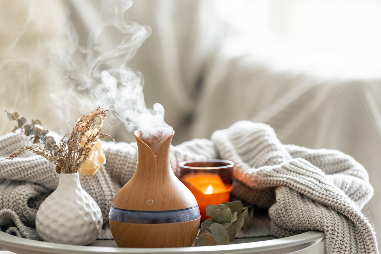Aromatherapy in patients with cancer: hope for anxiety, but not for depression?