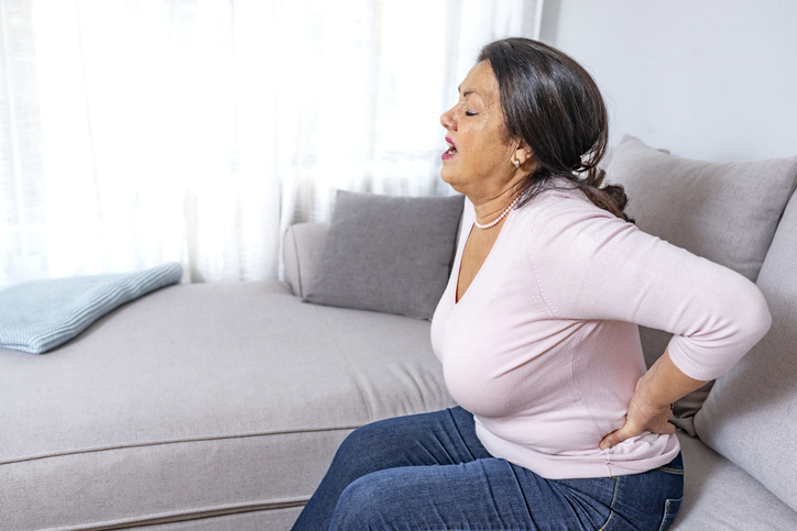 Les femmes âgées dépressives ont une prévalence plus élevée de développer une lombalgie