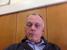 Targeting RET in lung cancer