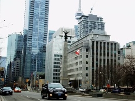 Université de Toronto - La force par la largeur et la profondeur